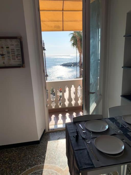 Appartement Loft 53 Waterfront Of Genova Pegli Extérieur photo